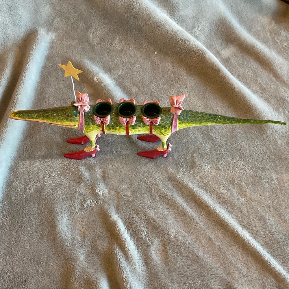 Patience Brewster Christmas Krinkles Alligator Candle Holder for Dept. 56 - Picture 4 of 13